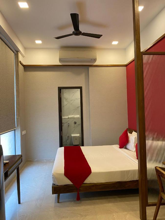 Theory9 Premium Service Apartments Khar Bombay Eksteriør billede
