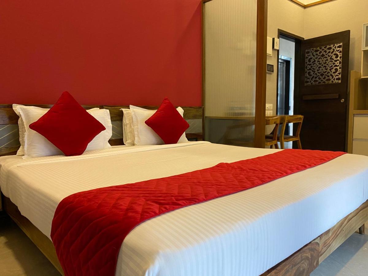 Theory9 Premium Service Apartments Khar Bombay Eksteriør billede
