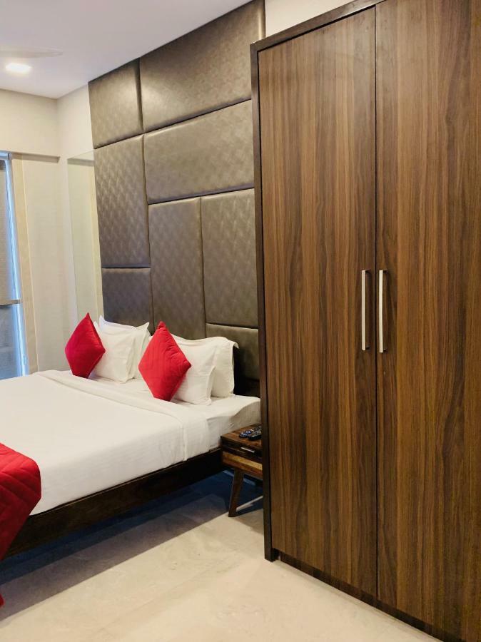 Theory9 Premium Service Apartments Khar Bombay Eksteriør billede